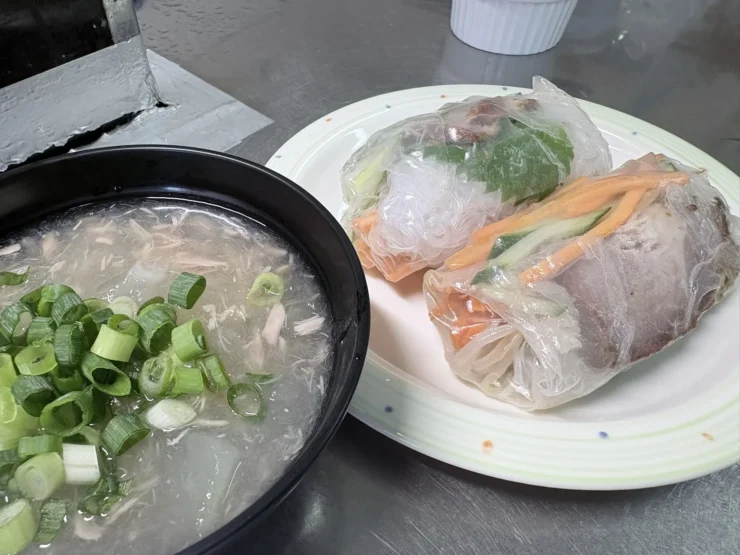 冬瓜とツナのスープと生春巻き